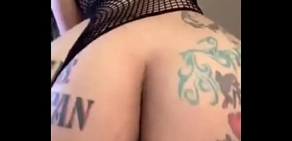  Big ass cheeks bouncing and clapping on dildo